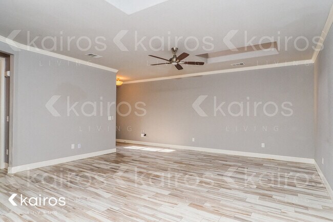 Foto del edificio - 7408 Mosley St