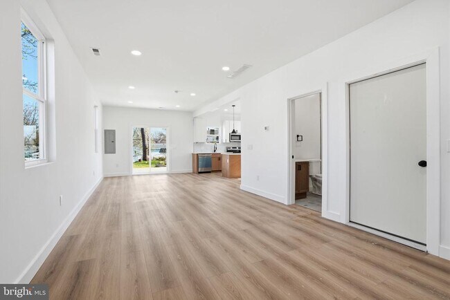 Foto del edificio - 5 Vineyard Rd