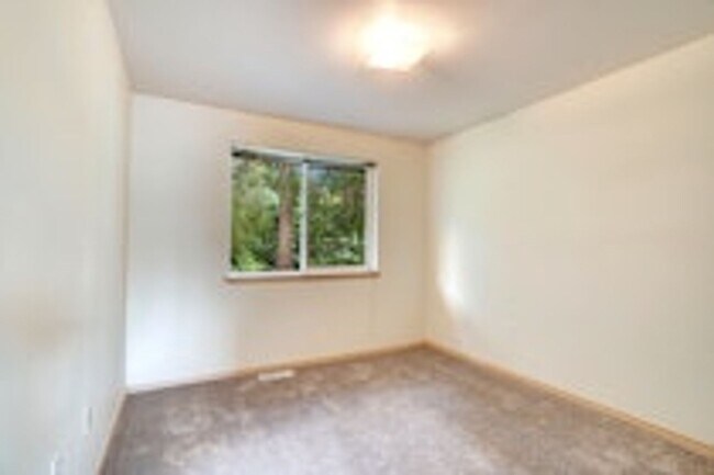 Foto del edificio - 3bd/2ba Duplex in Puyallup
