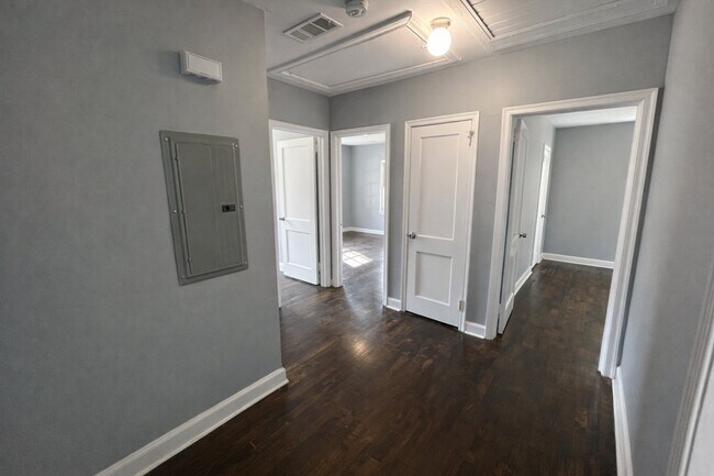 Foto del edificio - 2037 Highview Rd SW