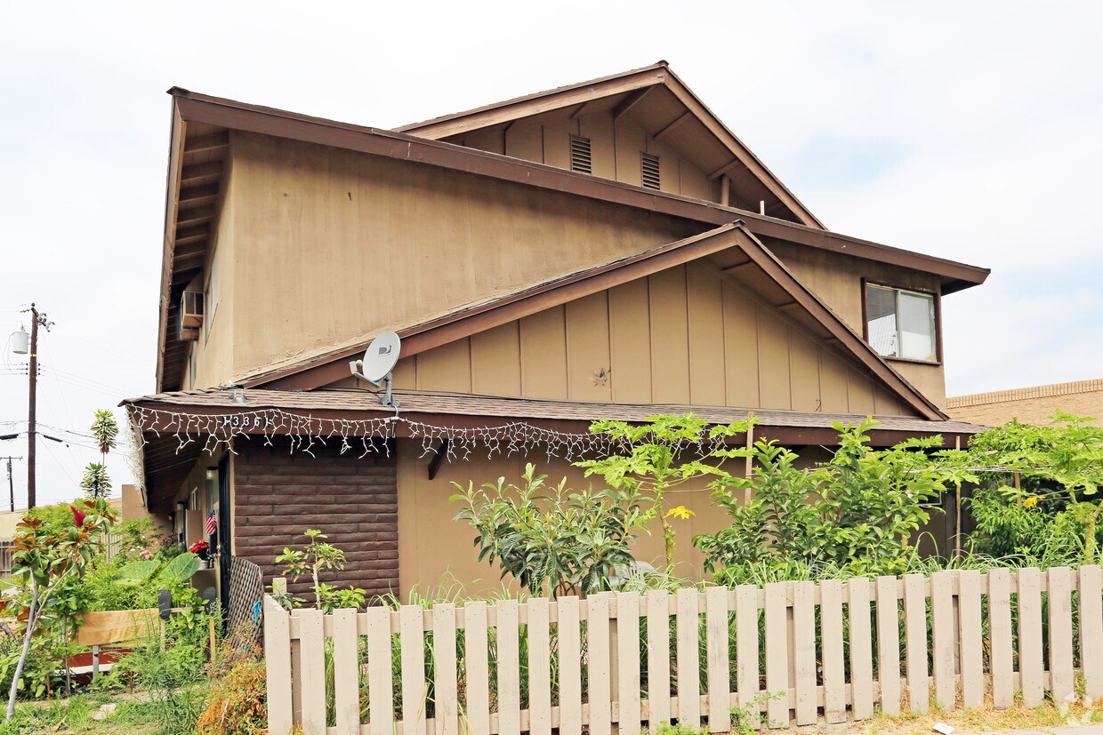 Foto del edificio - 13361 Palm St