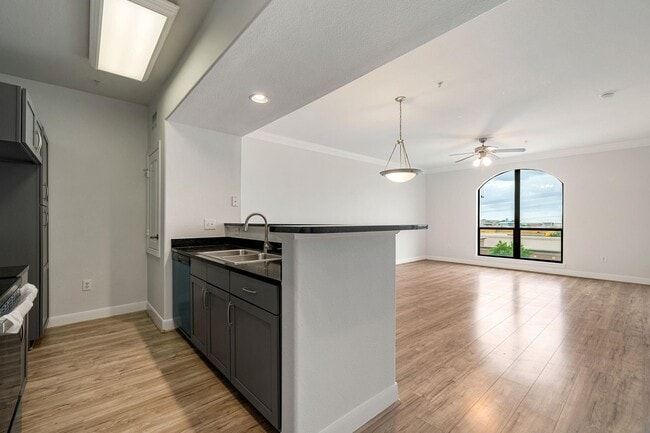 Foto del edificio - 2299 Lone Star Dr