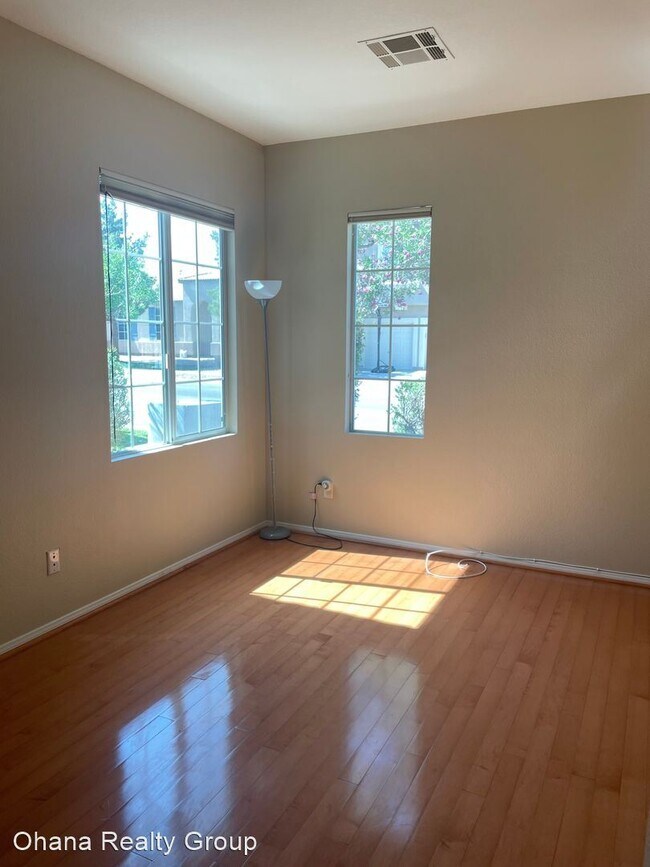 Building Photo - 2 br, 2 bath House - 7407 Wagonwheel Ranch...
