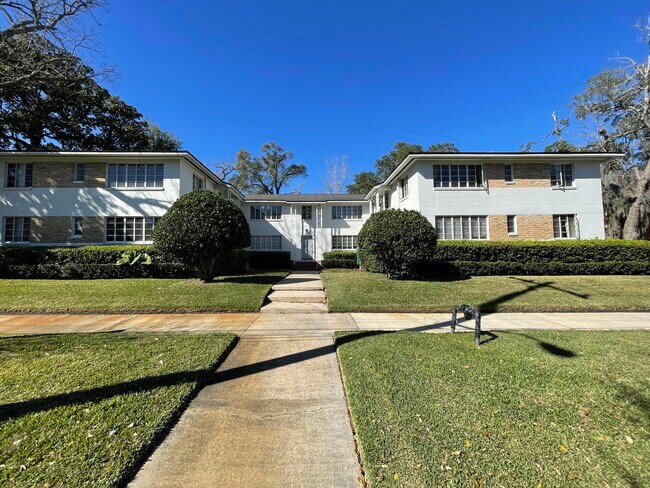Foto del edificio - 2761 Saint Johns Ave