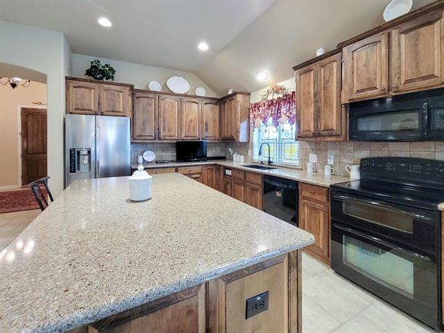 Foto del edificio - 317 Fox Hollow Blvd