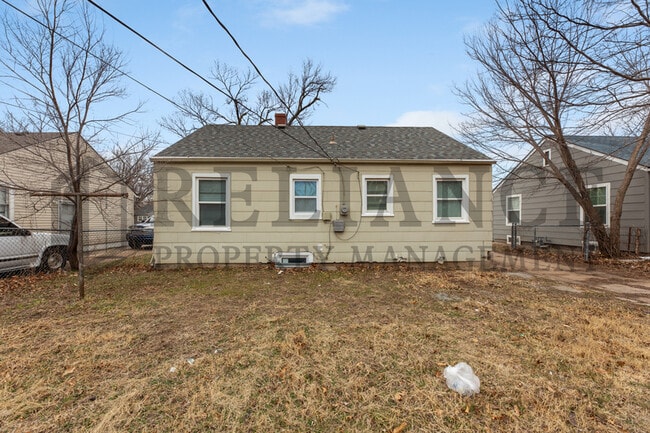 Building Photo - 1316 Dellrose