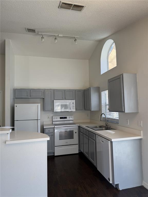 Foto del edificio - 2419 St Augustine Blvd