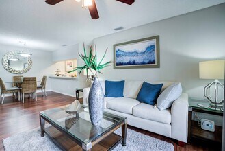 Building Photo - Coral Club Apartment Homes