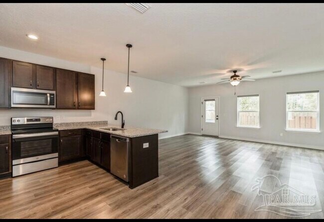 Building Photo - 1734 Sound Haven Ct