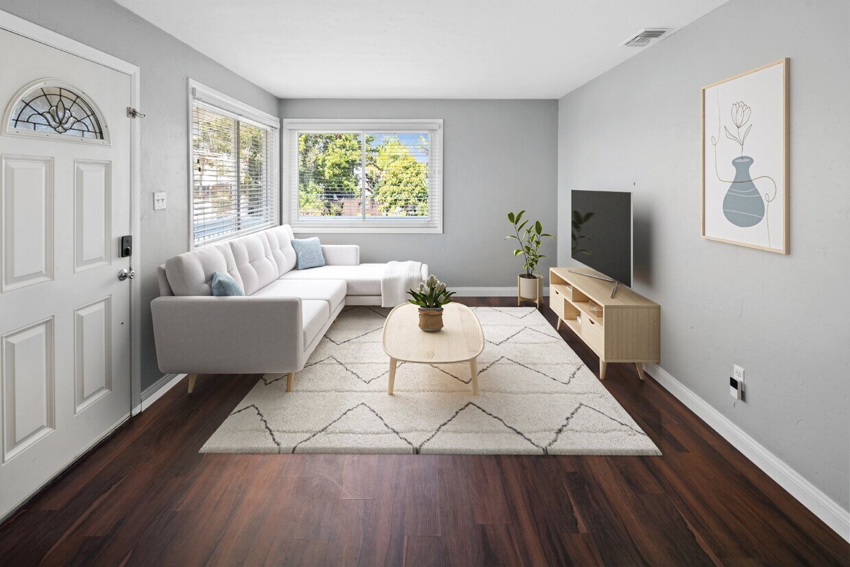 Primary Photo - Remodeled San Diego Gem: 2-Bedroom + Den H...