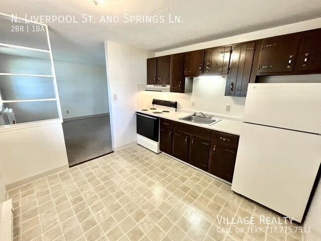 Building Photo - 220 Elizabeth Ln