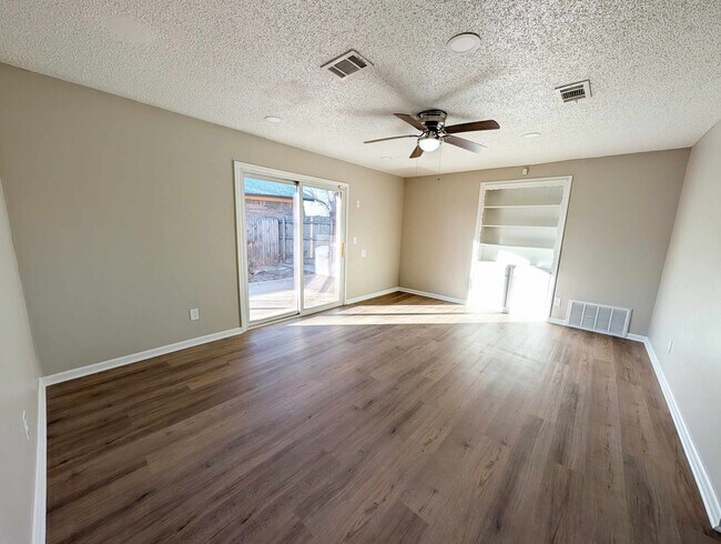 Foto del edificio - New Remodel