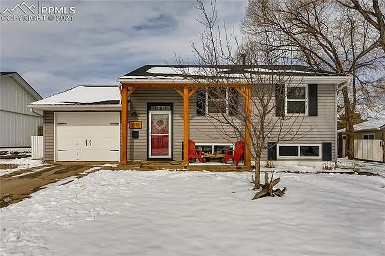 Charming Colorado Springs Home – Spacious ... - Charming Colorado Springs Home – Spacious ...
