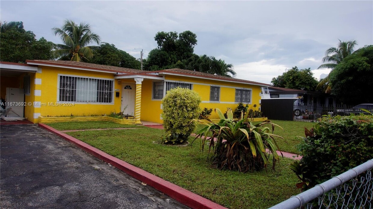 Primary Photo - 1771 NW 183rd St