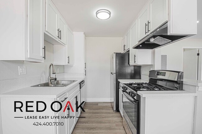 Foto del edificio - 821 N Wilcox Ave