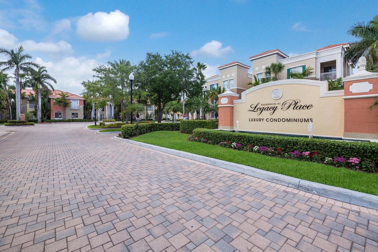 11025 Legacy Blvd Unit 203, Palm Beach Gardens, FL 33410 Condo for