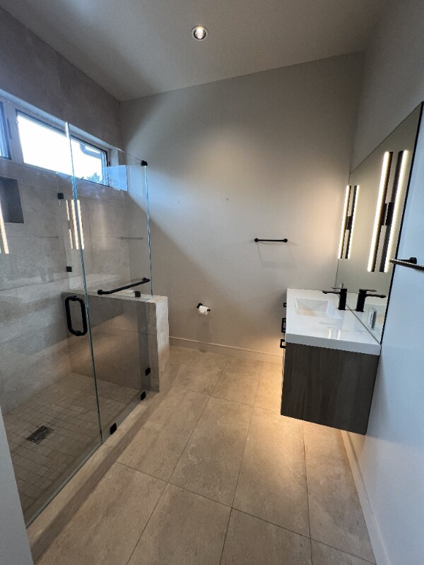 Foto del edificio - 86 Mt Madonna Rd