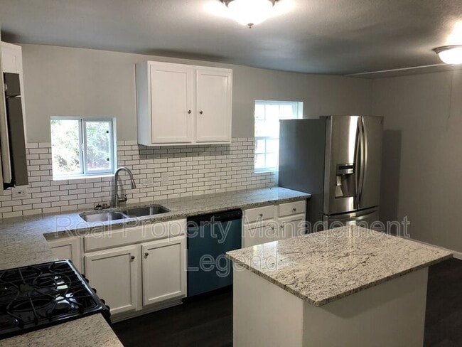 Building Photo - 502 S Rusk St