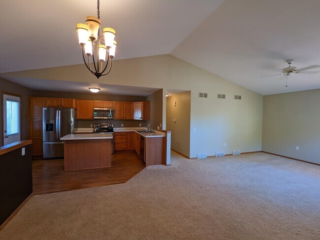 Building Photo - 5 Fleischman Cir