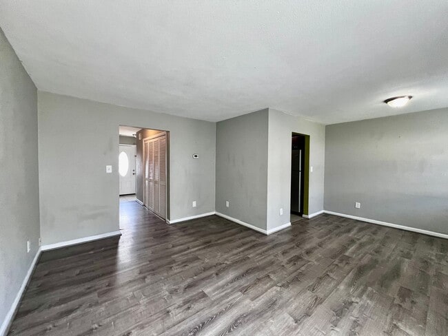 Building Photo - Beautiful Corner Lot Townhome in the heart...