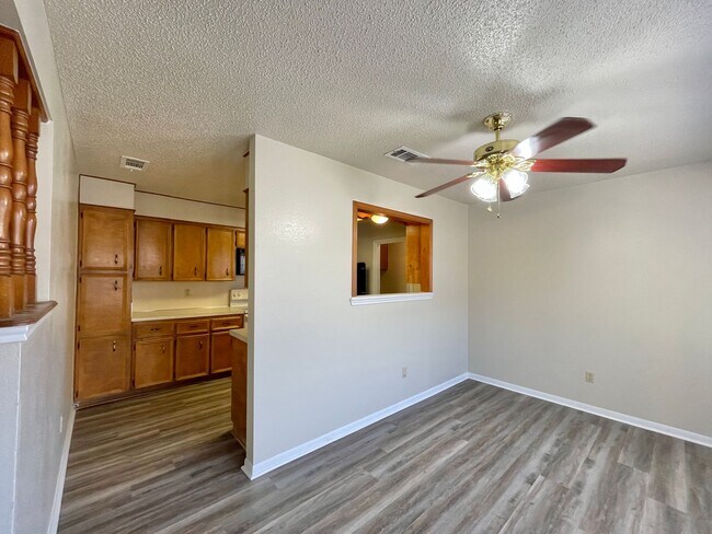 Foto del edificio - Viewable Now!  Pets Accepted!