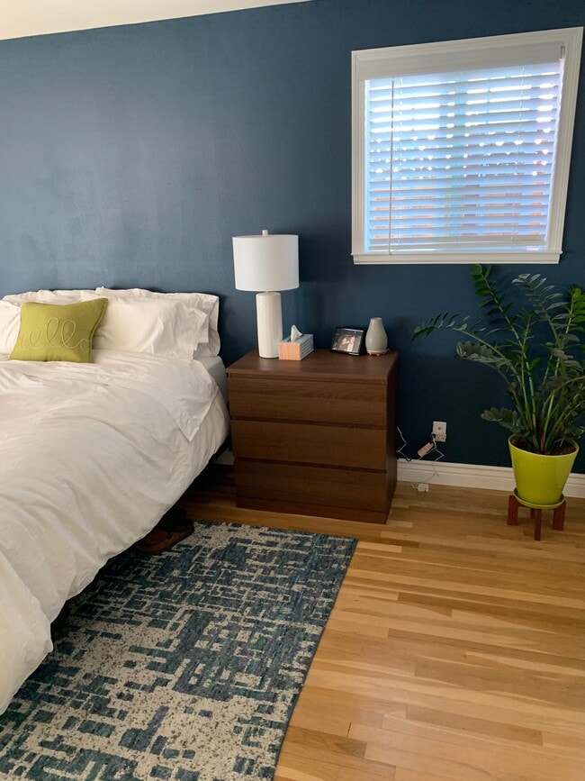 Foto del edificio - 1688 Bel Air Ave