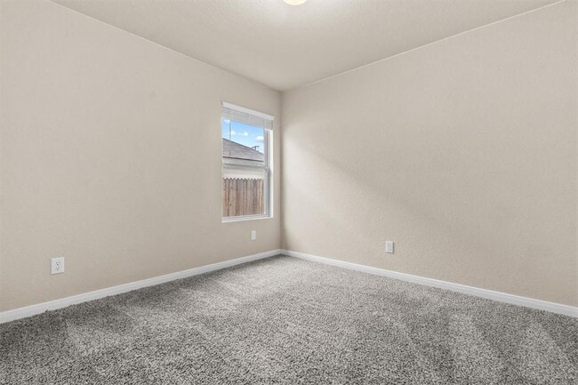 Building Photo - 2039 Rowan Wy