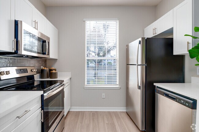 Interior Photo - Knightsbridge at Stoneybrook