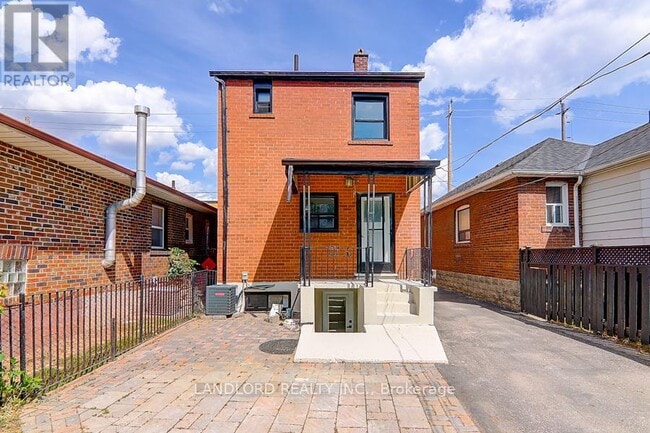 Building Photo - 56 Bicknell Ave