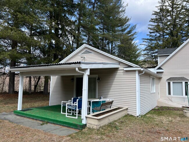 Building Photo - 34 S Rd