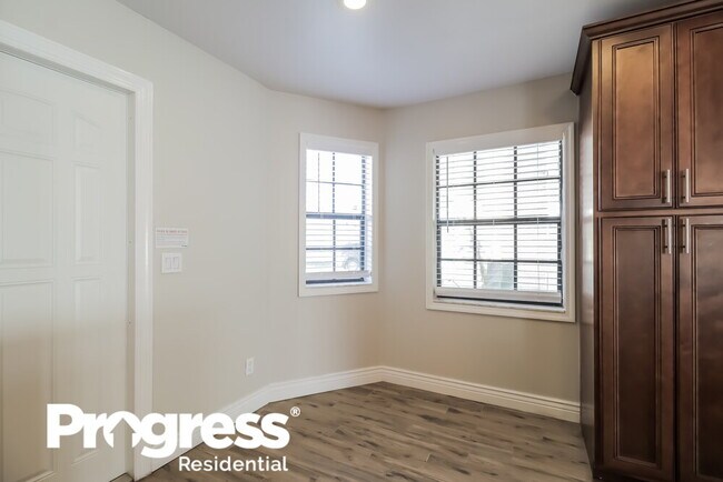 Building Photo - 1109 Miami Woods Ct