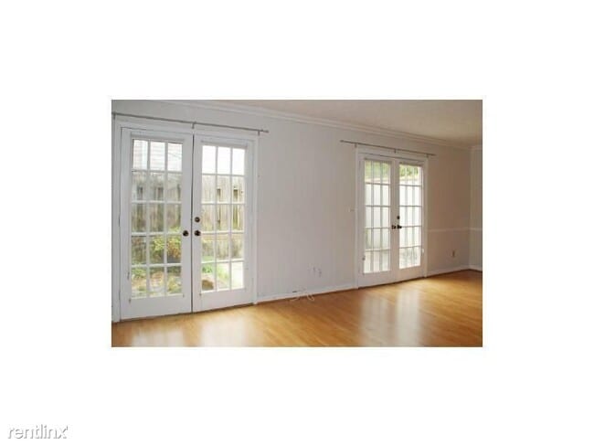 Building Photo - 3 br, 2.5 bath Townhome - 218 Forkner Dr