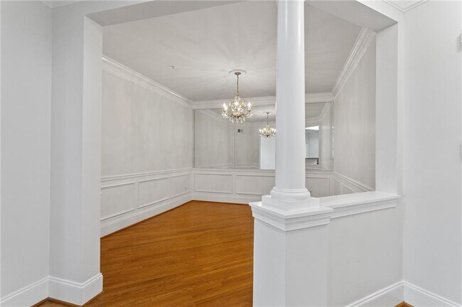Foto del edificio - 4100 Paces Walk SE