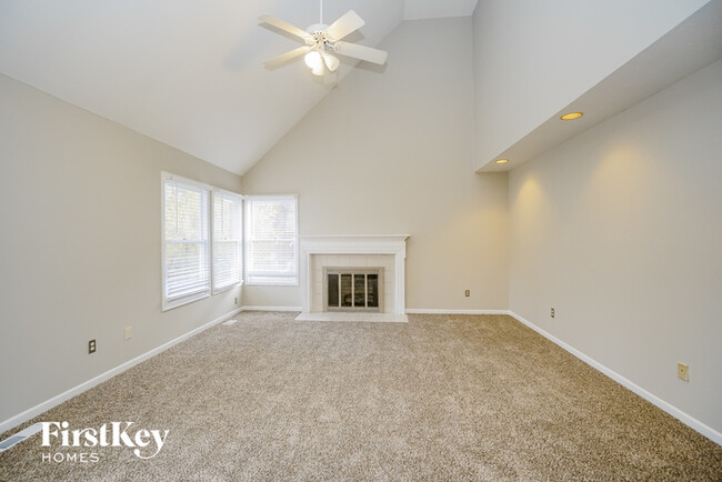 Building Photo - 4759 St Andrews Dr