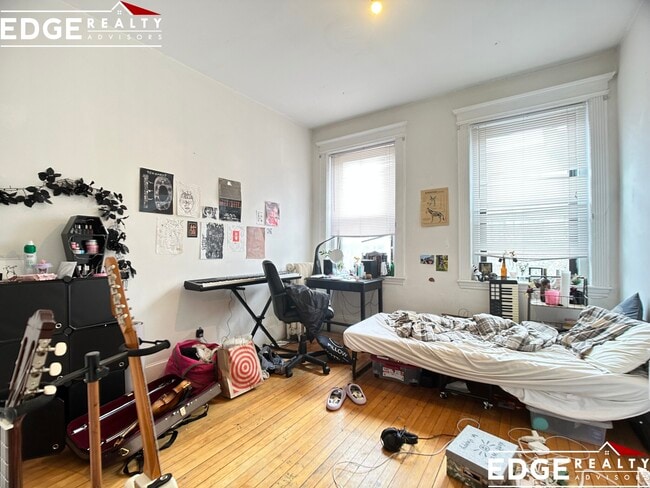 Foto del edificio - 30 Glenville Ave
