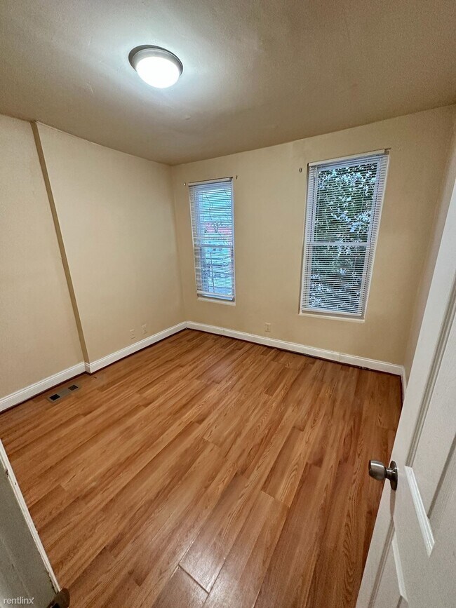 Building Photo - 3 br, 1.5 bath House - 931 Montpelier St