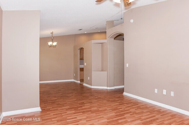Foto del edificio - 225 Gordon Rd NW