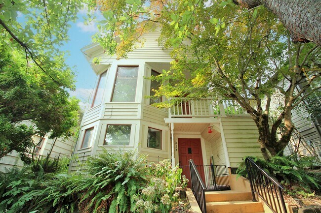 Foto del edificio - 1826-1826 SW Main St