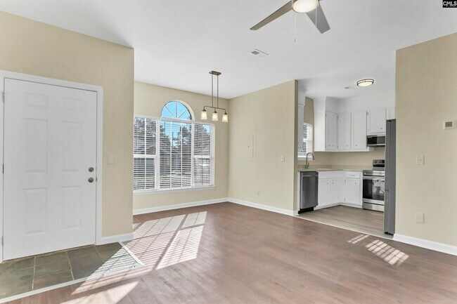 Foto del edificio - 106 Hutto Hill Ln