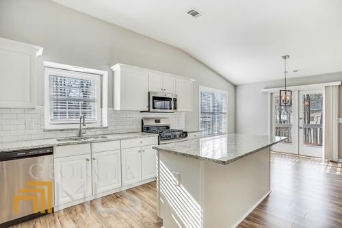 Foto del edificio - 425 2 Iron Trail NW