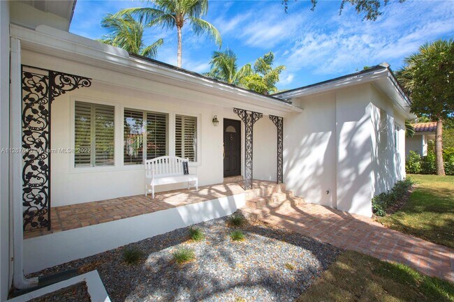Building Photo - 6601 Riviera Dr