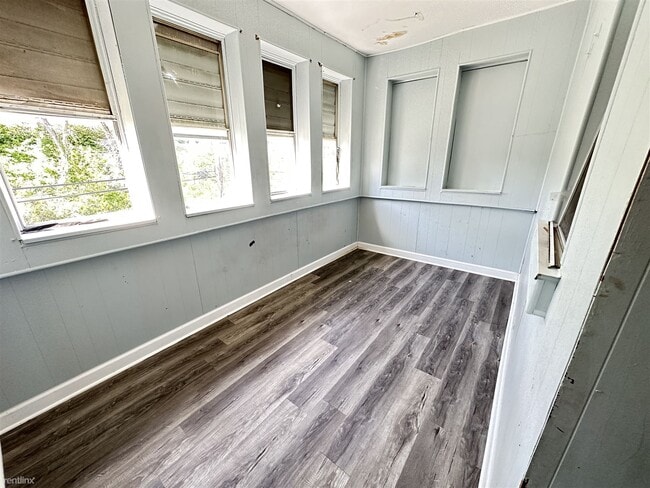 Building Photo - 3 br, 1.5 bath House - 3101 Cliftmont Ave