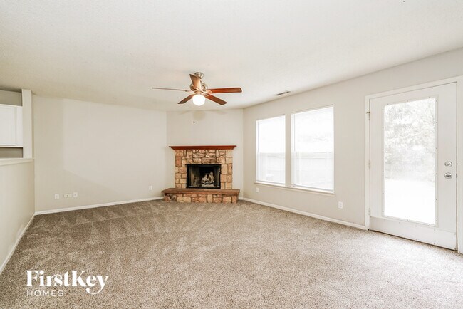 Foto del edificio - 2732 Redland Ln