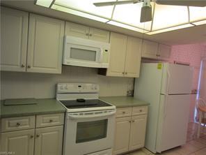 Building Photo - 324 Foxtail Ct