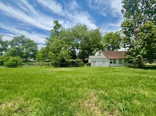Foto del edificio - 701 N Hackberry St
