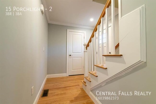 Building Photo - 15 Porch Lgt Dr