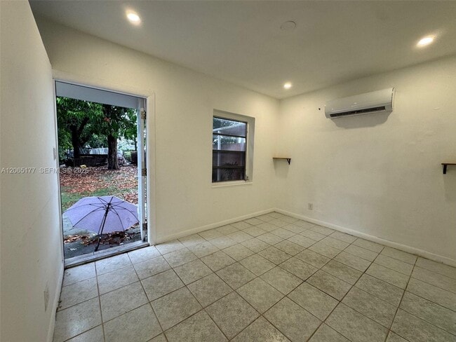 Foto del edificio - 2380 NW Flagler Terrace