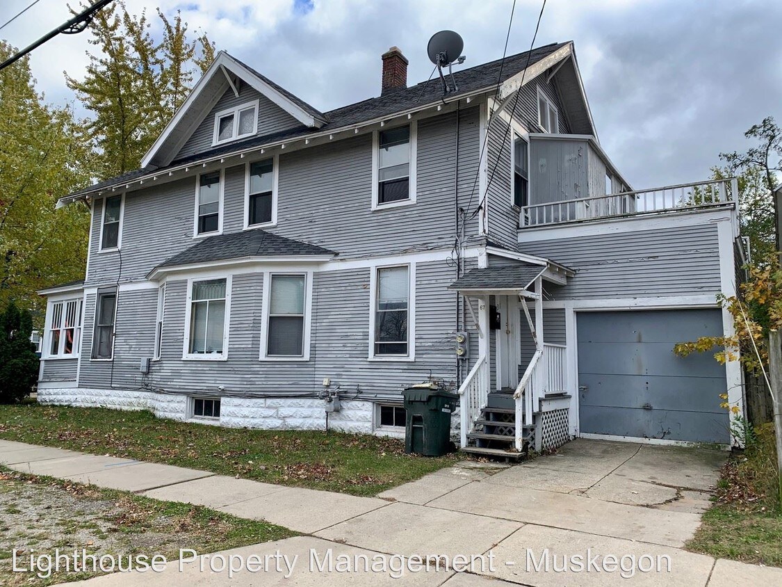 Primary Photo - 1111 Sanford St