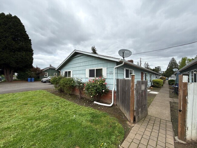 Foto del edificio - 2463 Lee Street Southeast