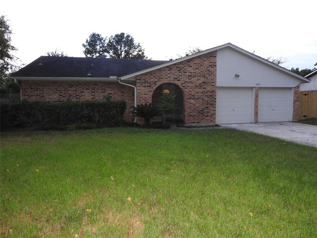 Building Photo - 14403 Cypress View Dr